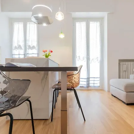 Design Premium In Center - Homeunity Mediolan