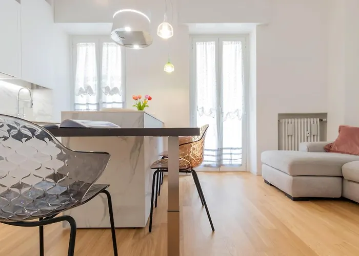 Design Premium In Center - Homeunity Milan