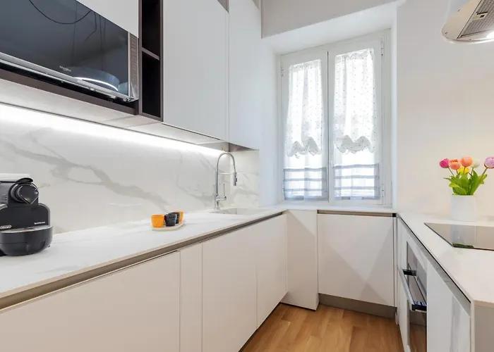 Design Premium In Center - Homeunity * Milan
