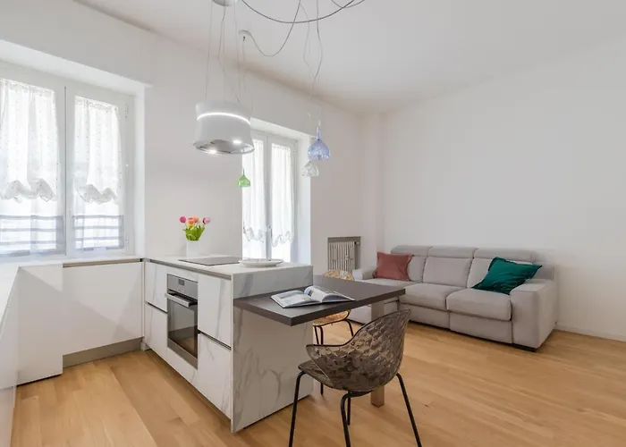 Design Premium In Center - Homeunity Milan