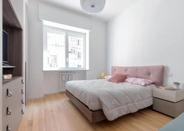 Apartment Design Premium In Center - Homeunity