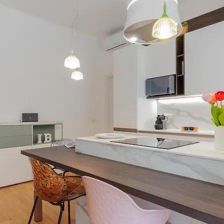 Apartmán Design Premium In Center - Homeunity *